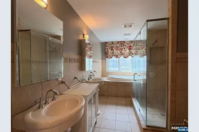 38 Walthery Avenue, Ridgewood, NJ 07450 - Photo 25