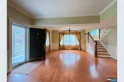 38 Walthery Avenue, Ridgewood, NJ 07450 - Photo 5