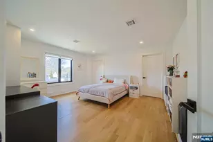 144 Village Cir, Paramus, NJ 07652 - Photo 45