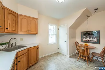 446 Lincoln Avenue, Wyckoff Township, NJ 07481 - Photo 9