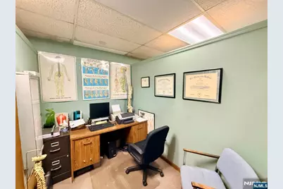 85 Midland Avenue, Wallington, NJ 07057 - Photo 9