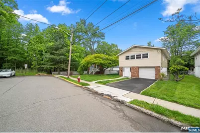 1423 13th Street, Fort Lee, NJ 07024 - Photo 3