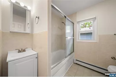1423 13th Street, Fort Lee, NJ 07024 - Photo 15