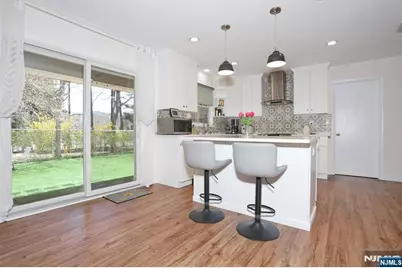 7 Tufts Court, Paramus, NJ 07652 - Photo 13