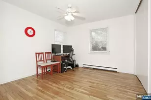 7 Tufts Ct, Paramus, NJ 07652 - Photo 23