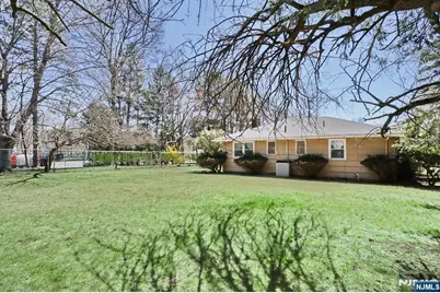 7 Tufts Court, Paramus, NJ 07652 - Photo 43