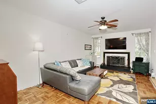 7 Tufts Ct, Paramus, NJ 07652 - Photo 11