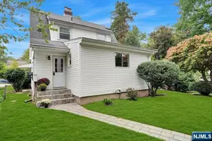 352 Durie Ave, Closter, NJ 07624 - Photo 3