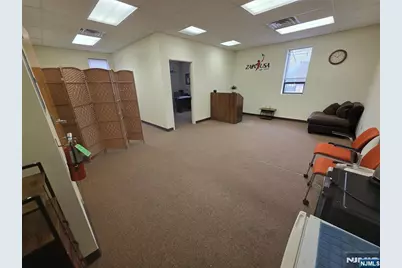 325 Main Street 2L #2L, East Rutherford, NJ 07073 - Photo 3