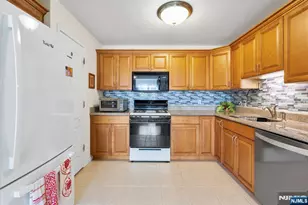 241 Union Street 302, Hackensack, NJ 07601 - Photo 11