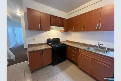 288 S 6th Street Fl 2 #FL 2, Newark, NJ 07103 - Photo 5