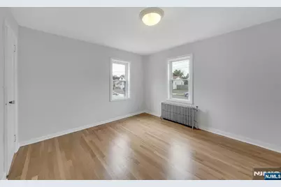 32 7th Avenue, Manville, NJ 08835 - Photo 11