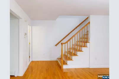 272 Highland Avenue, Palisades Park, NJ 07650 - Photo 17