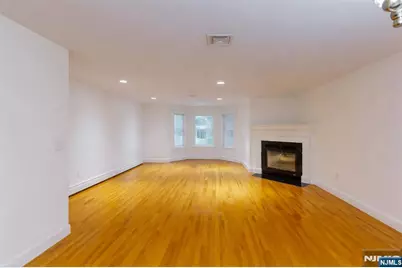 272 Highland Avenue, Palisades Park, NJ 07650 - Photo 15