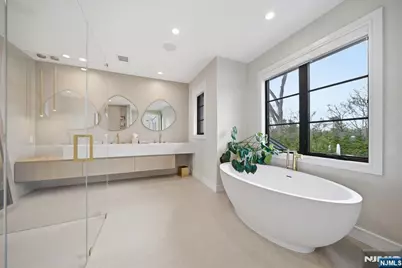 187 Hudson Avenue, Tenafly, NJ 07670 - Photo 17