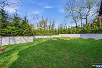 187 Hudson Avenue, Tenafly, NJ 07670 - Photo 41