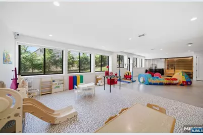 187 Hudson Avenue, Tenafly, NJ 07670 - Photo 33