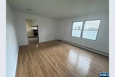 41 Kipp Avenue 1 #1, Elmwood Park, NJ 07407 - Photo 9