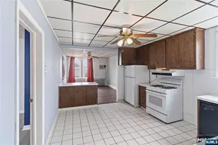 36 Edison St, Bloomfield, NJ 07003 - Photo 5