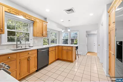 82 Van Horn Street, Demarest, NJ 07627 - Photo 9