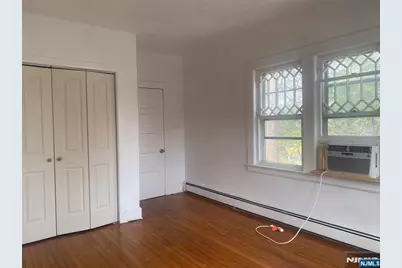 30 N Demarest Avenue, Bergenfield, NJ 07621 - Photo 7
