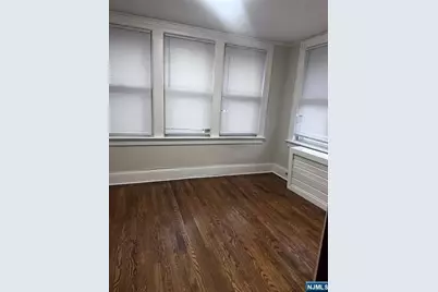 535 Lowe Avenue 1st Fl #1st FL, Ridgefield, NJ 07657 - Photo 9