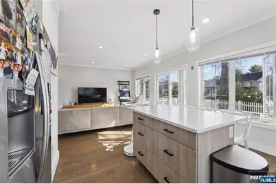 1 Hamilton Place, Tenafly, NJ 07670 - Photo 15