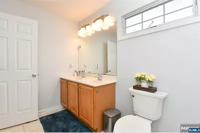 1 Lincoln Place, Moonachie, NJ 07074 - Photo 15