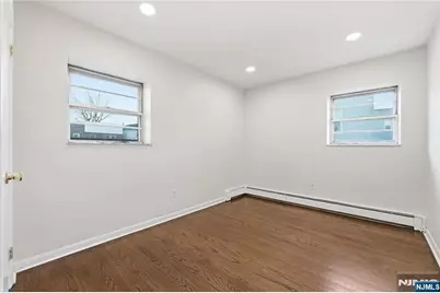 201 Palisade Avenue, Cliffside Park, NJ 07010 - Photo 17