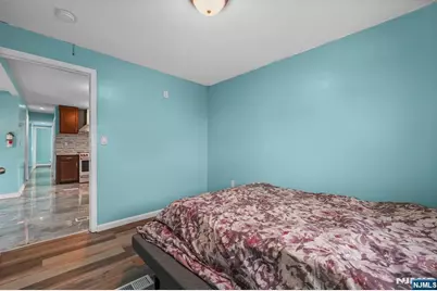 21 Helen Drive, Moonachie, NJ 07074 - Photo 9