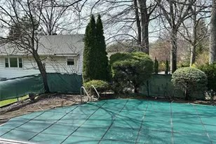 350 Elisa Dr, Englewood Cliffs, NJ 07632 - Photo 11