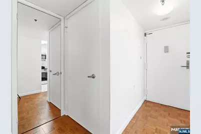 551 Observer Highway 3L #3L, Hoboken, NJ 07030 - Photo 33