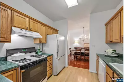 276 Great Smokey Lane, Mahwah, NJ 07430 - Photo 11