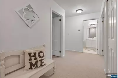 276 Great Smokey Lane, Mahwah, NJ 07430 - Photo 17