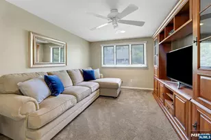 56 Longfellow Ln, Mahwah, NJ 07430 - Photo 25