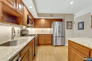 56 Longfellow Ln, Mahwah, NJ 07430 - Photo 13