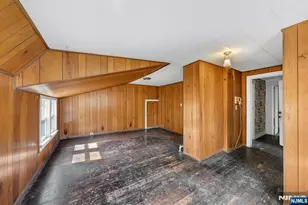 76 Magnolia Ave, Tenafly, NJ 07670 - Photo 15