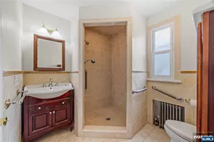 287 Hornblower Ave 1F, Belleville, NJ 07109 - Photo 11