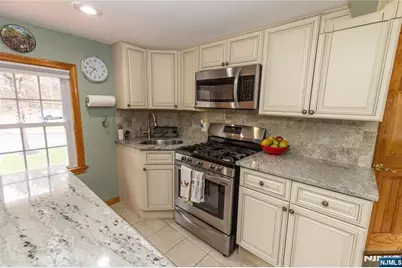 852 Springfield Avenue, New Providence, NJ 07974 - Photo 19