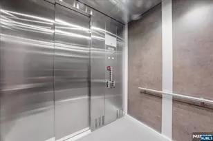 21 Lincoln 101, Newark, NJ 07102 - Photo 29