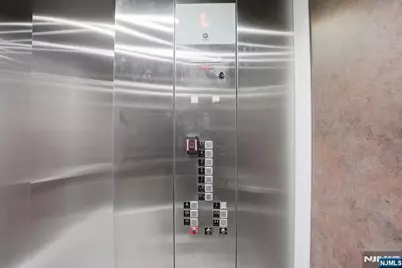 21 Lincoln 101 #101, Newark, NJ 07102 - Photo 31