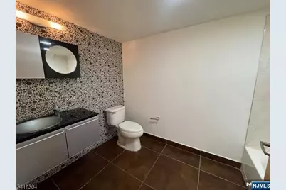 141 Harrison Street 1-H #1-H, East Orange, NJ 07018 - Photo 11