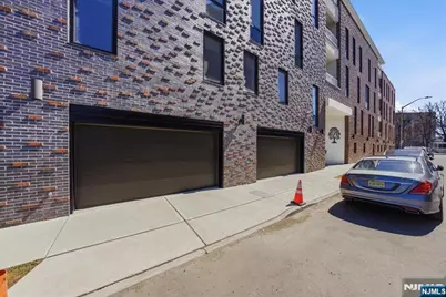 21 Lincoln Park 302 #302, Newark, NJ 07102 - Photo 43