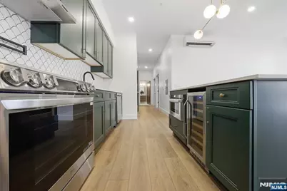 21 Lincoln Park 302 #302, Newark, NJ 07102 - Photo 11