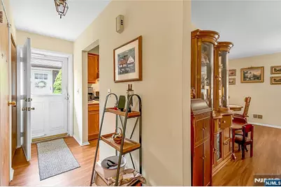 22-1 Tamaron Drive, Waldwick, NJ 07463 - Photo 7