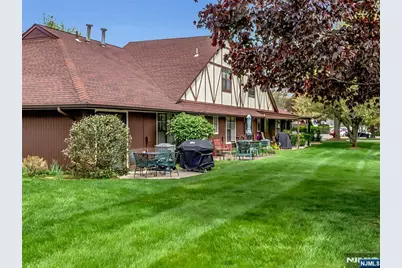 22-1 Tamaron Drive, Waldwick, NJ 07463 - Photo 43