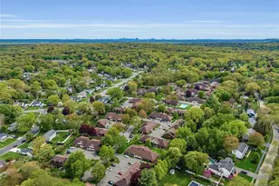 22-1 Tamaron Dr, Waldwick, NJ 07463 - Photo 47