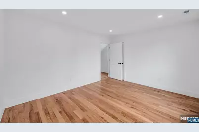 378 Marvin Avenue, Hackensack, NJ 07601 - Photo 21
