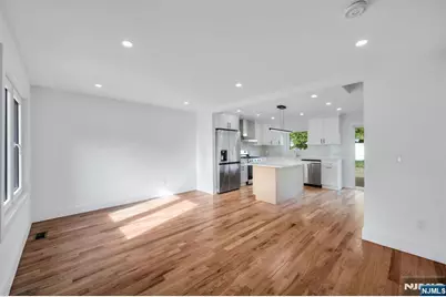 378 Marvin Avenue, Hackensack, NJ 07601 - Photo 5