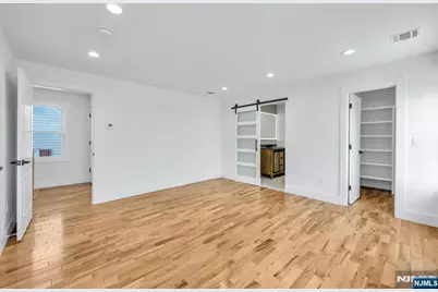 309 Ottawa Avenue, Hasbrouck Heights, NJ 07604 - Photo 25